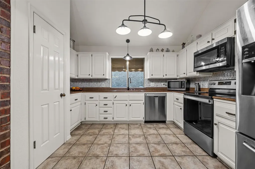 2723 Canyon Oaks Court Temple TX 76502
