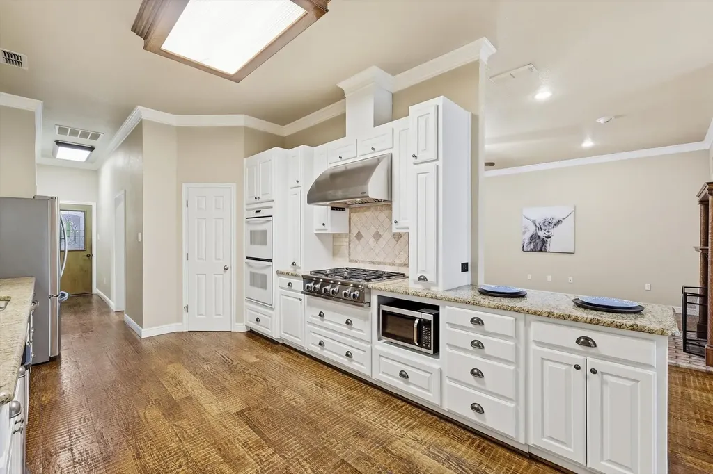 4111 Cimmaron Trail De Cordova TX 76049