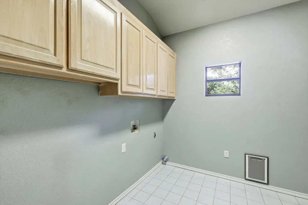 4111 Cimmaron Trail De Cordova TX 76049