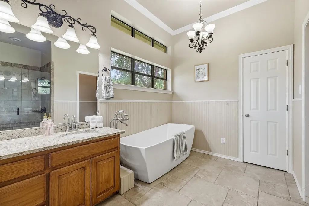 4111 Cimmaron Trail De Cordova TX 76049