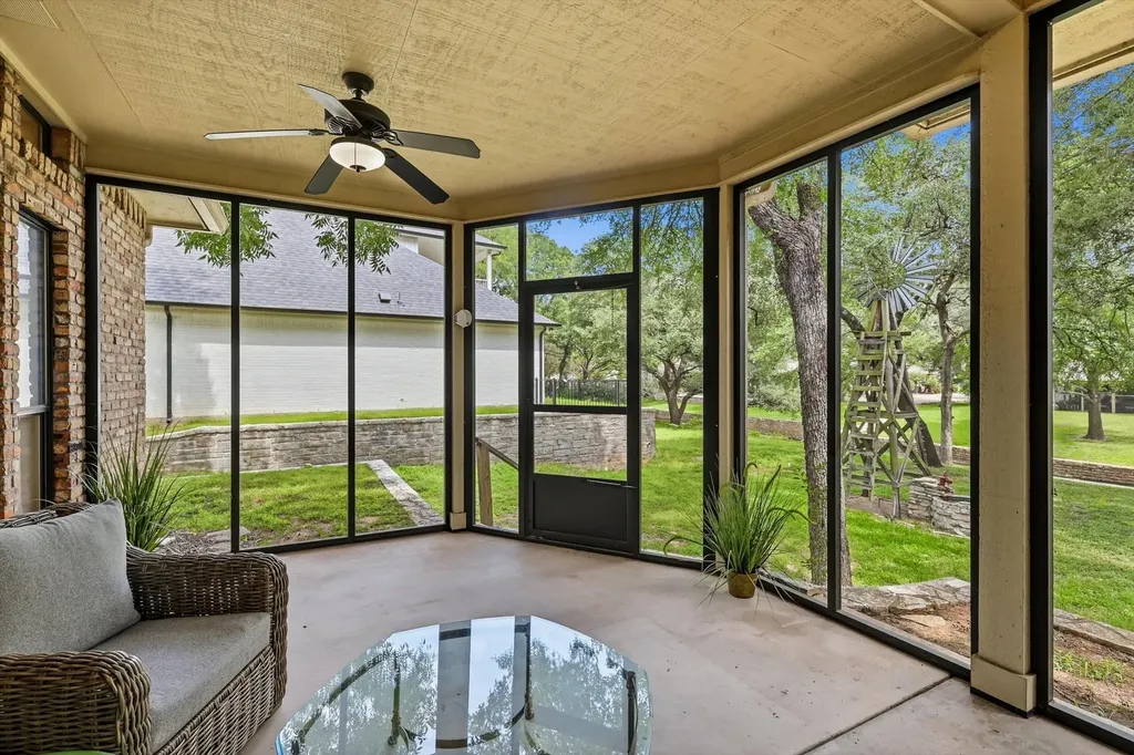 4111 Cimmaron Trail De Cordova TX 76049