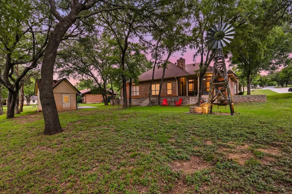 4111 Cimmaron Trail De Cordova TX 76049