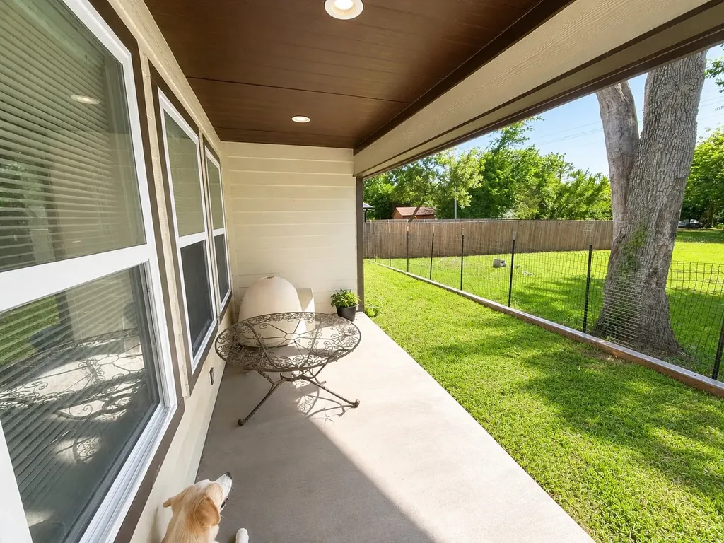 426 Oak Leaf Trail East Tawakoni TX 75472