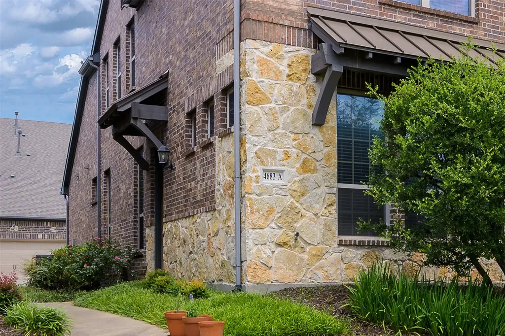 4683 Rhett Lane Carrollton TX 75010