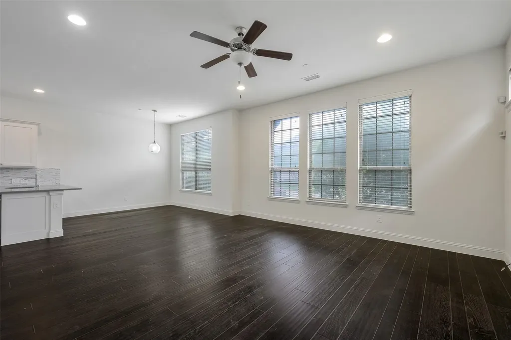 4683 Rhett Lane Carrollton TX 75010