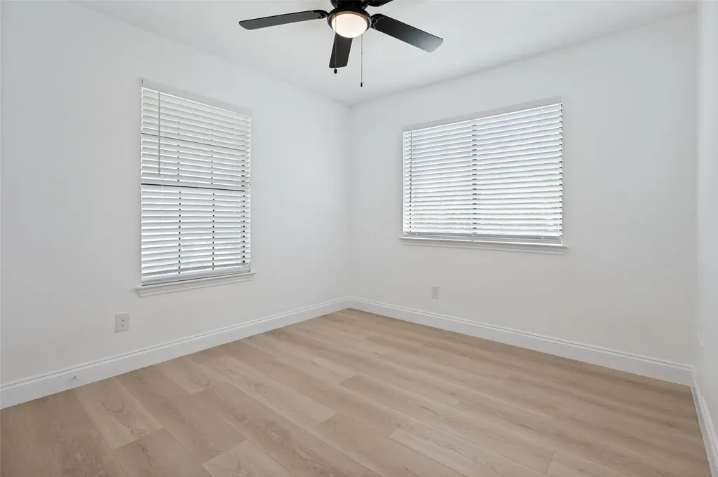 4721 Fallon Place Dallas TX 75227