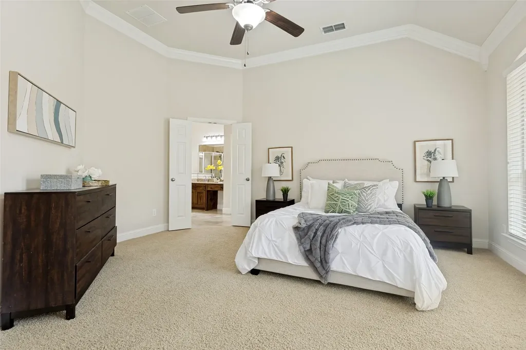 5529 Dearborn Lane Garland TX 75040