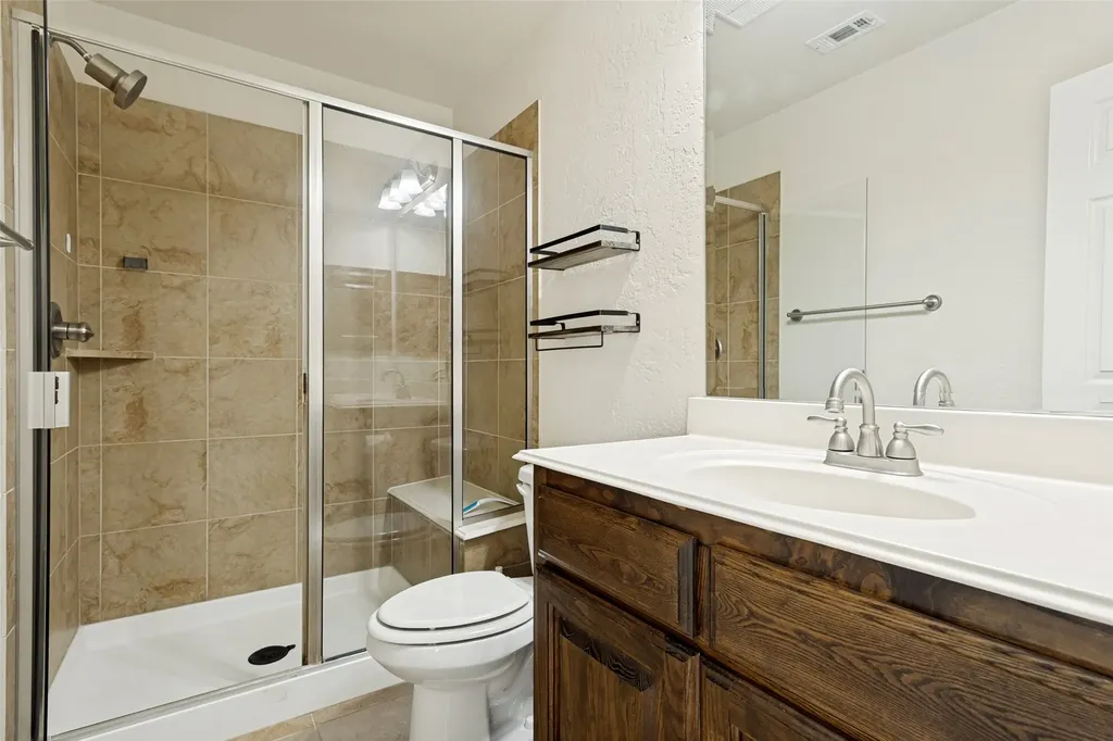 5529 Dearborn Lane Garland TX 75040
