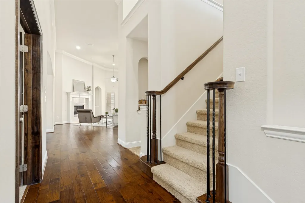 5529 Dearborn Lane Garland TX 75040