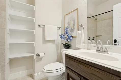 5529 Dearborn Lane Garland TX 75040