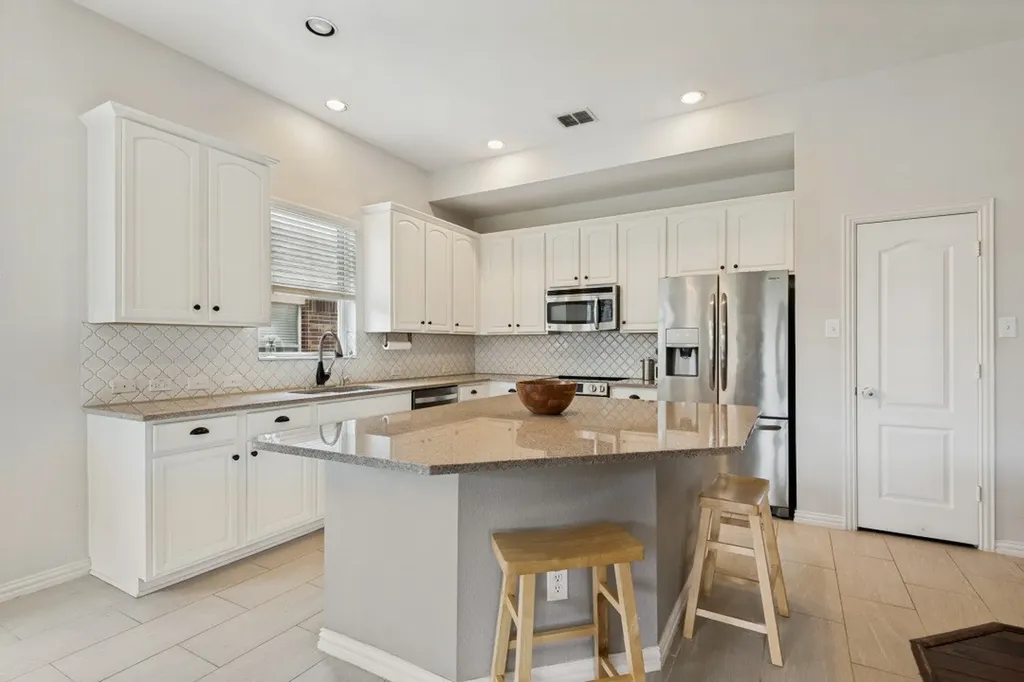 314 Blackhaw Drive Fate TX 75087