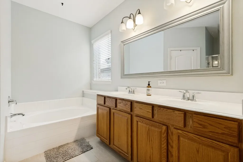 314 Blackhaw Drive Fate TX 75087