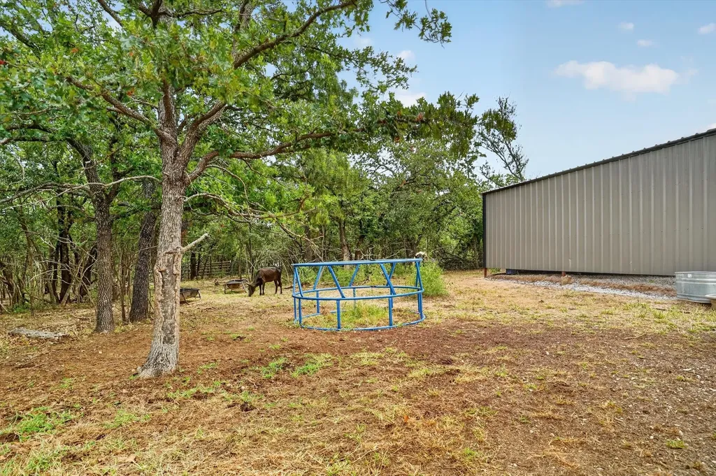 1017 County Road 3555 Paradise TX 76073
