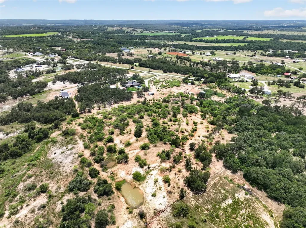 1017 County Road 3555 Paradise TX 76073