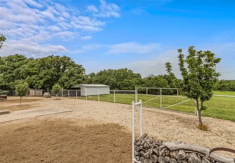 339 Colwell Road Forestburg TX 76239