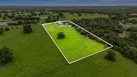 339 Colwell Road Forestburg TX 76239