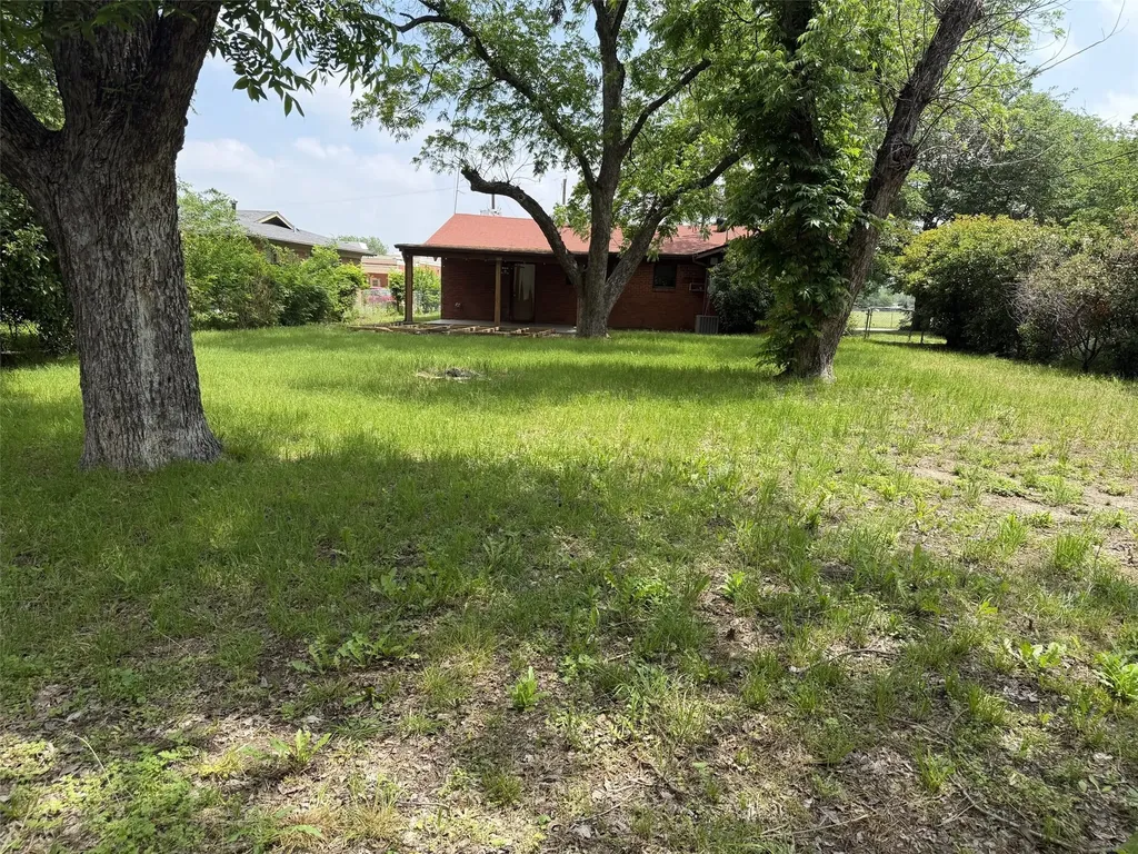 3217 Lakeland Street Fort Worth TX 76111