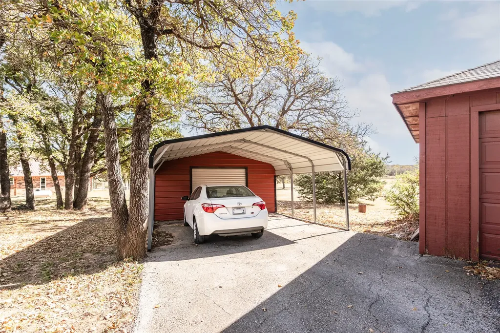 121 Fairway Drive Nocona TX 76255