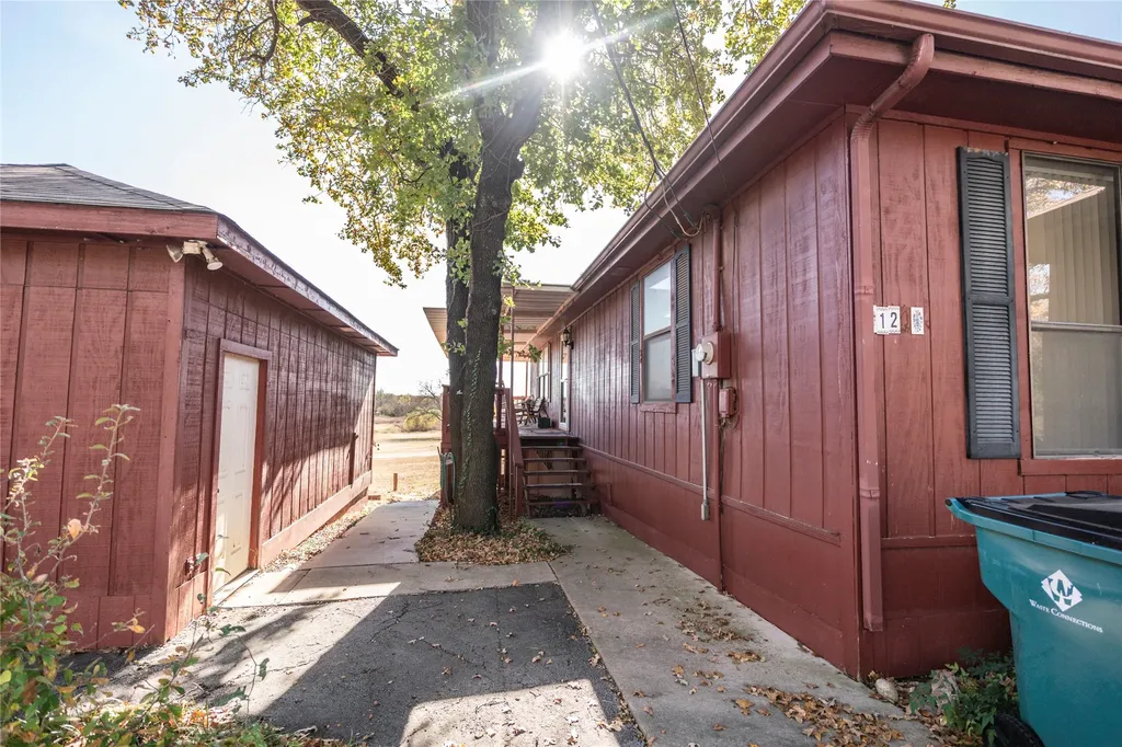 121 Fairway Drive Nocona TX 76255