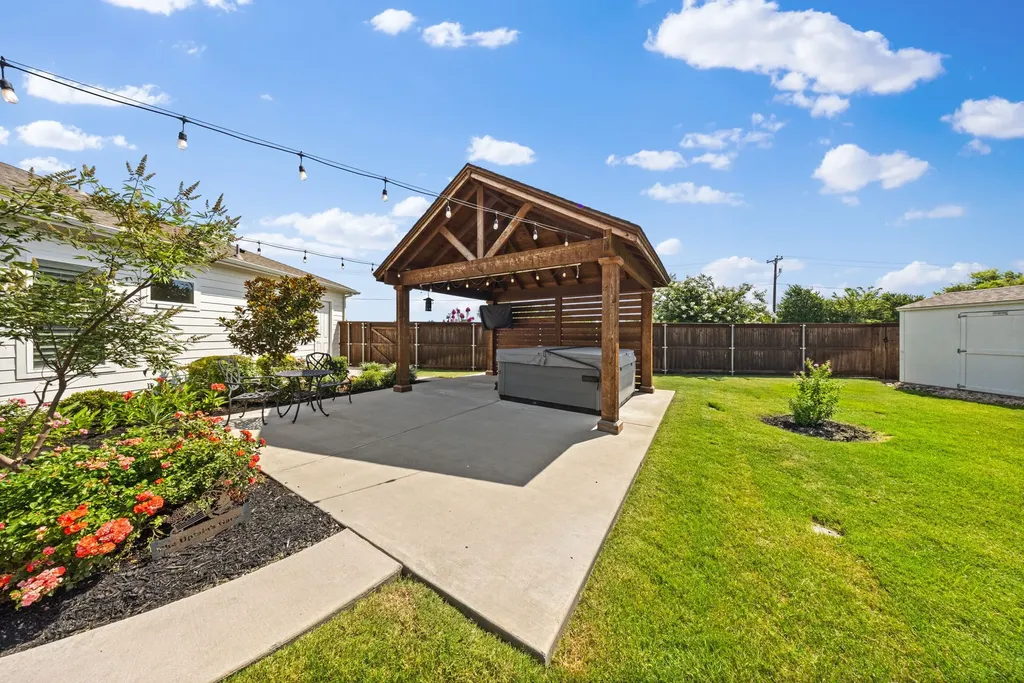 9512 Austin Street Rowlett TX 75089
