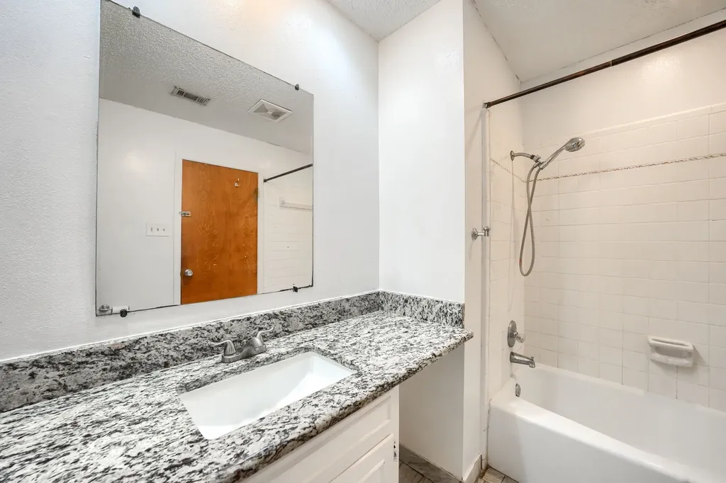 821 Prestwick Street Bedford TX 76022