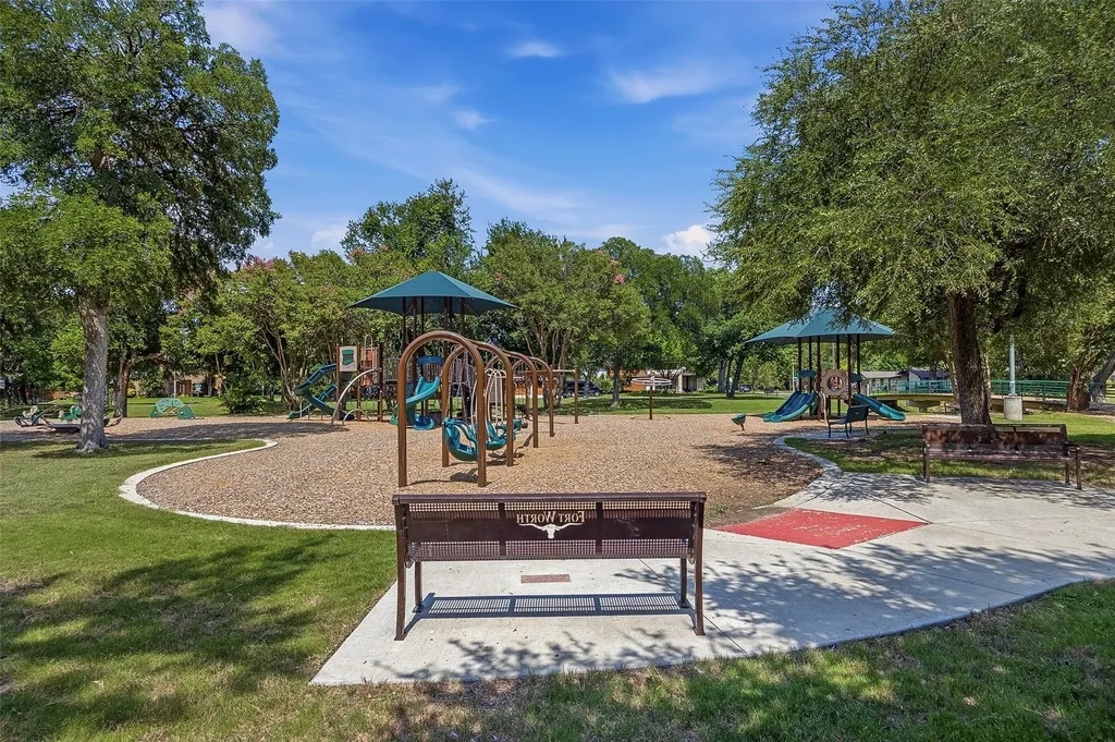 4320 Bellaire Drive S Fort Worth TX 76109
