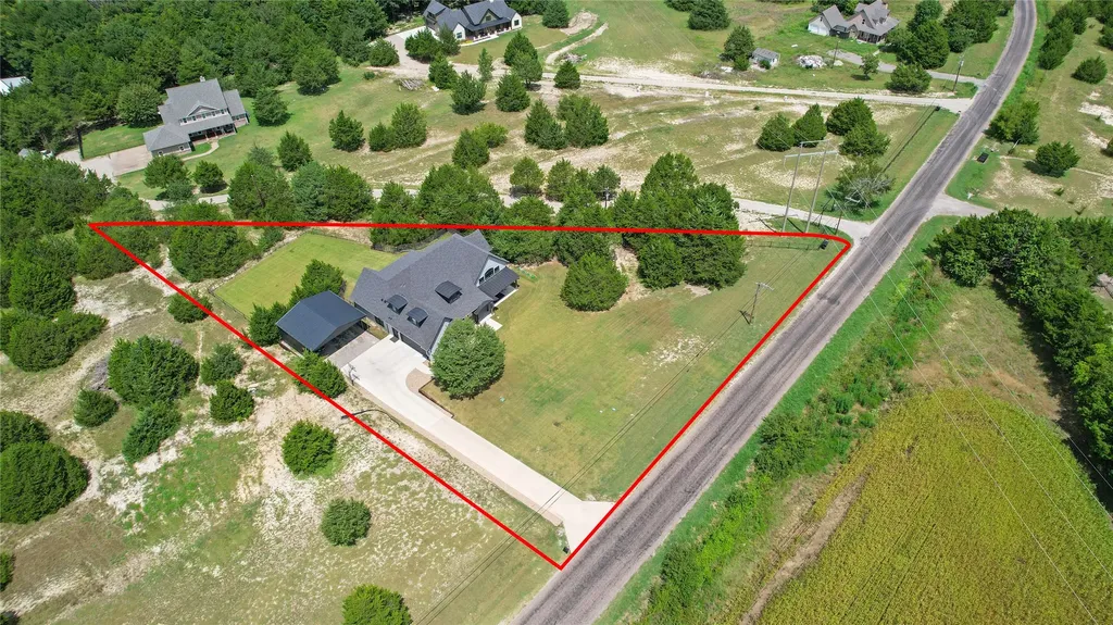 1095 Sister Grove Road Van Alstyne TX 75495