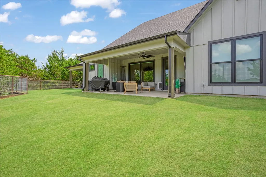 1095 Sister Grove Road Van Alstyne TX 75495