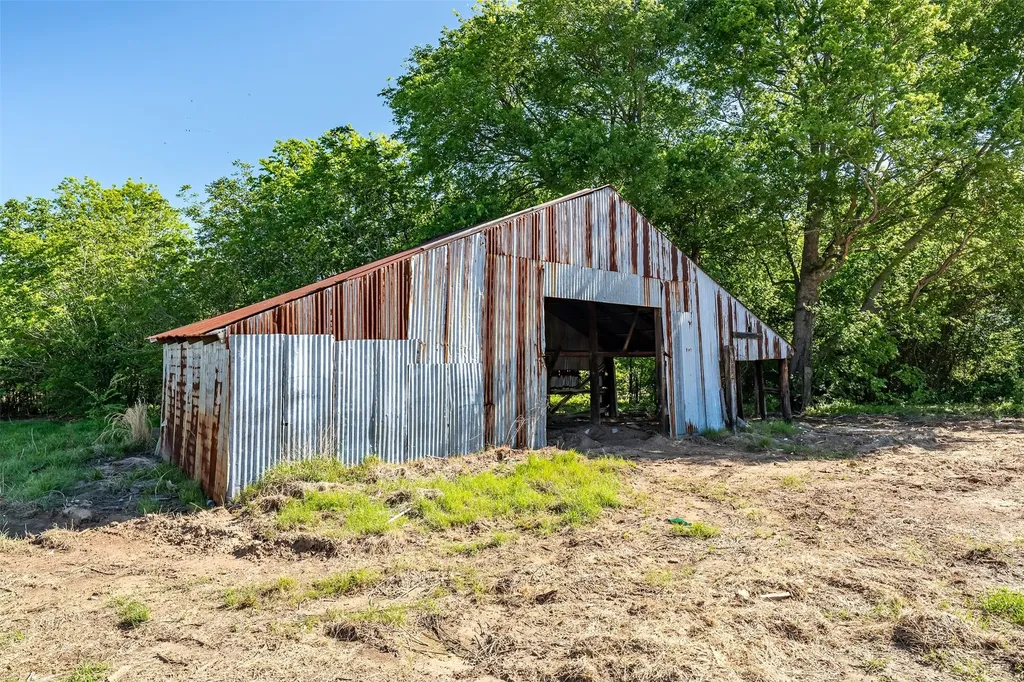 15826 County Road 2501 Eustace TX 75124