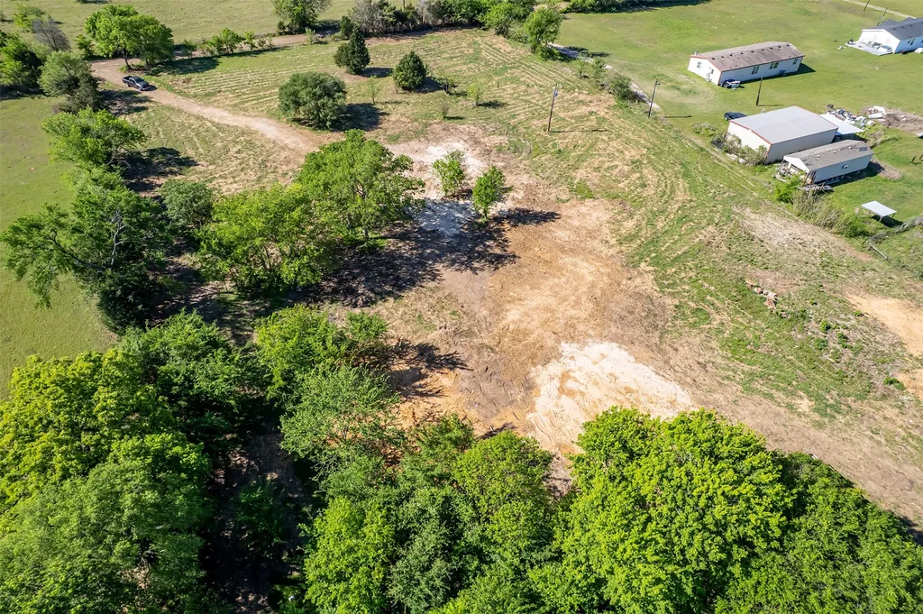 15826 County Road 2501 Eustace TX 75124