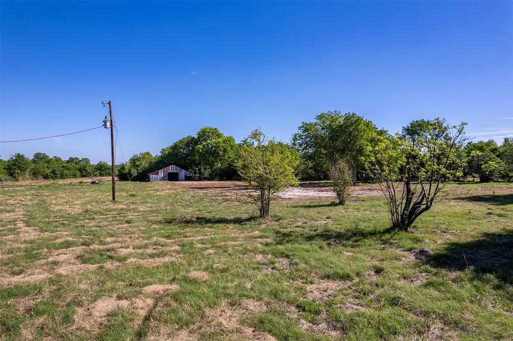 15826 County Road 2501 Eustace TX 75124