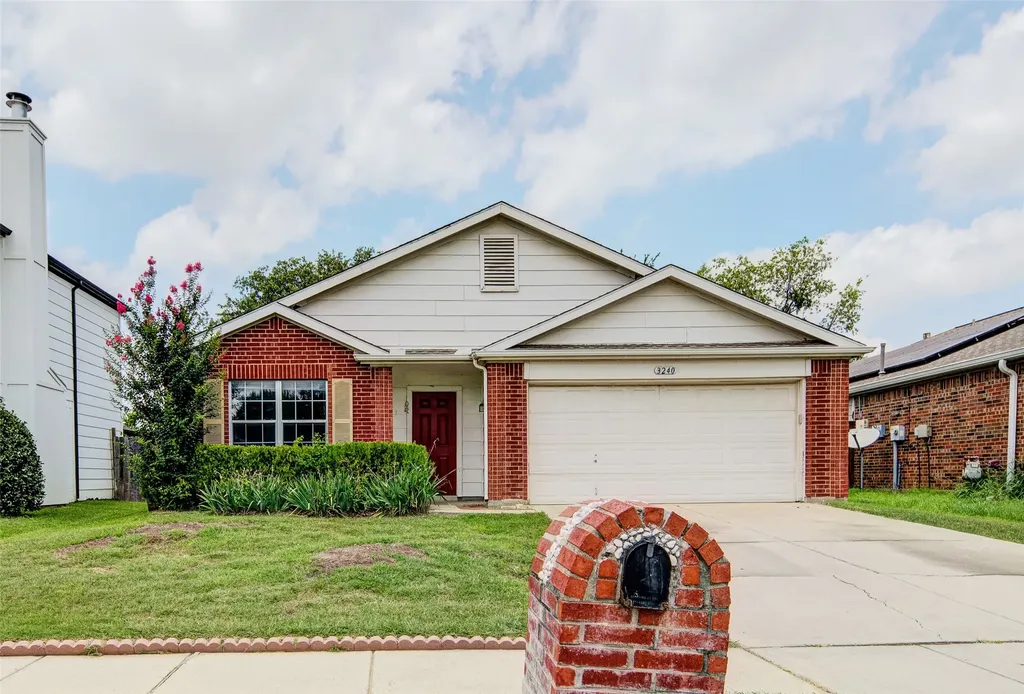 3240 Bent Creek Drive Denton TX 76210