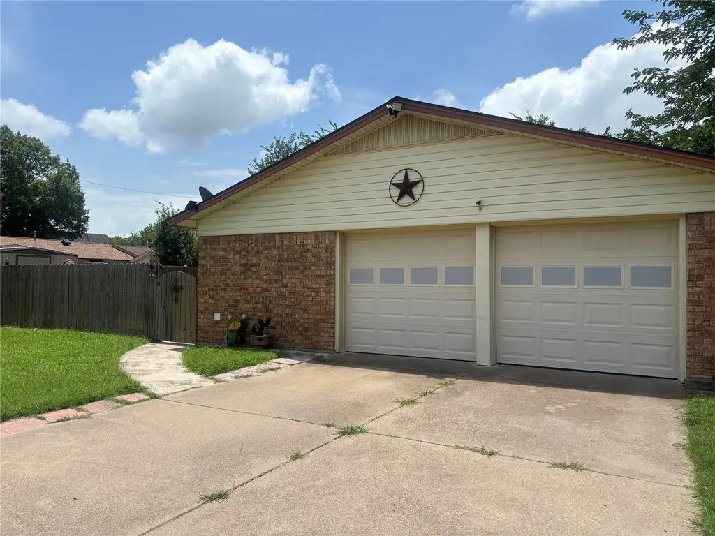 1601 24th Avenue Mineral Wells TX 76067