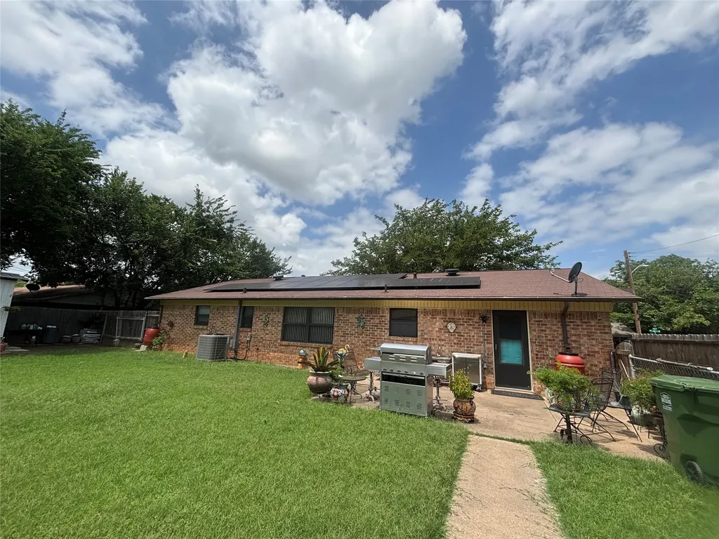 1601 24th Avenue Mineral Wells TX 76067