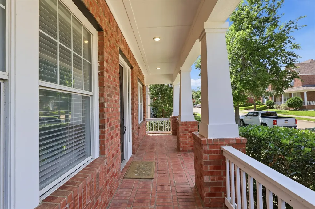 1744 Ivy Lane Carrollton TX 75007