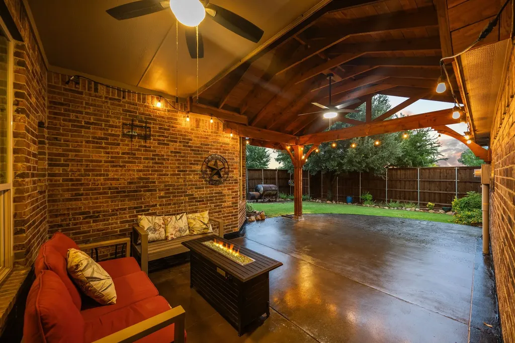 7540 Meadow Run Lane Sachse TX 75048