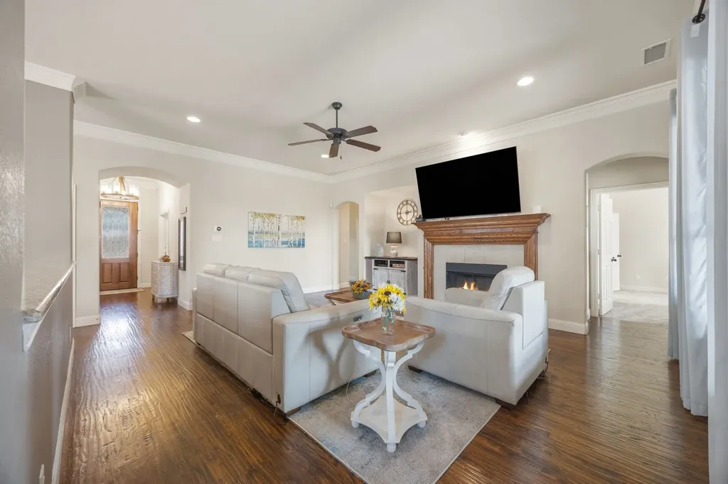7540 Meadow Run Lane Sachse TX 75048