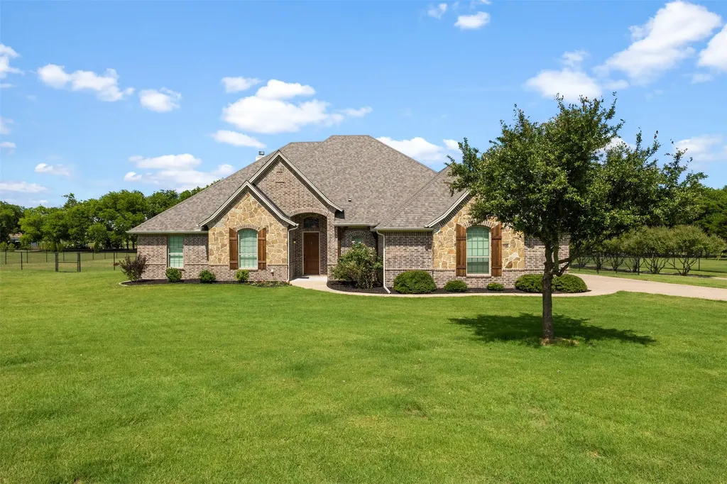 115 Taylor Ridge Drive Waxahachie TX 75167