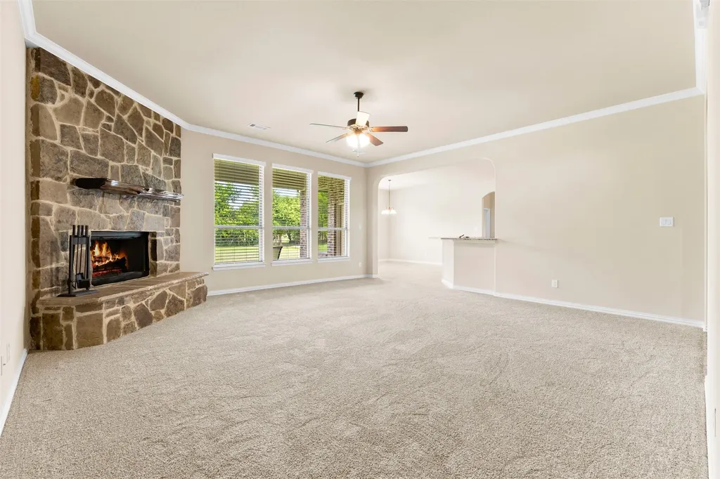 115 Taylor Ridge Drive Waxahachie TX 75167