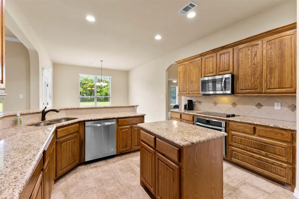 115 Taylor Ridge Drive Waxahachie TX 75167