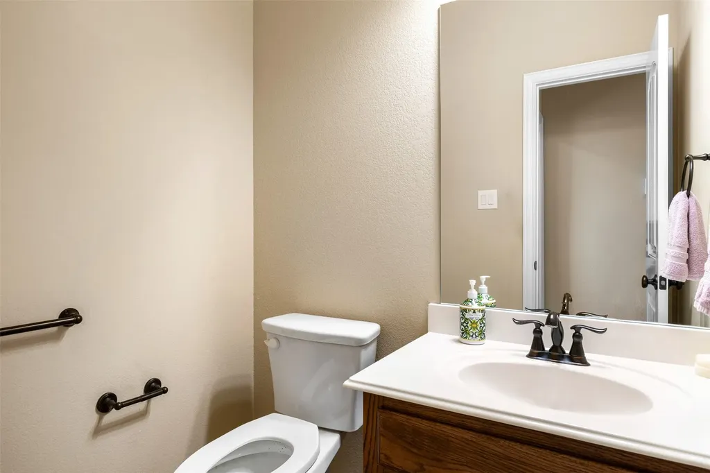 115 Taylor Ridge Drive Waxahachie TX 75167