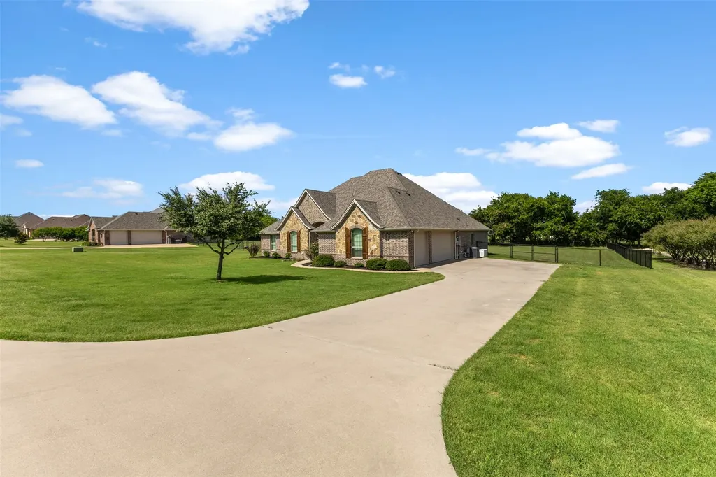 115 Taylor Ridge Drive Waxahachie TX 75167