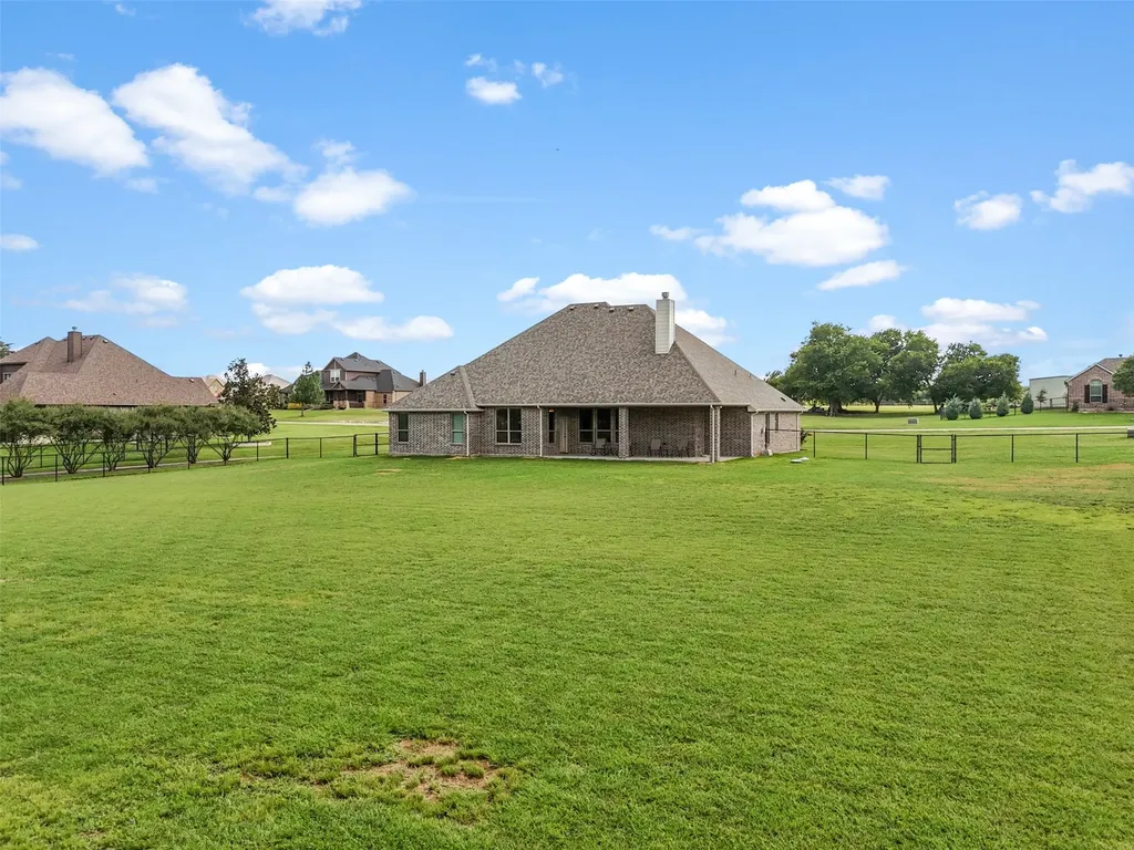 115 Taylor Ridge Drive Waxahachie TX 75167