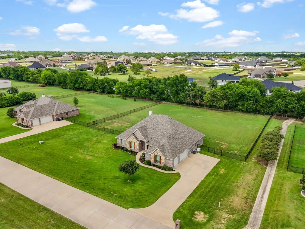 115 Taylor Ridge Drive Waxahachie TX 75167