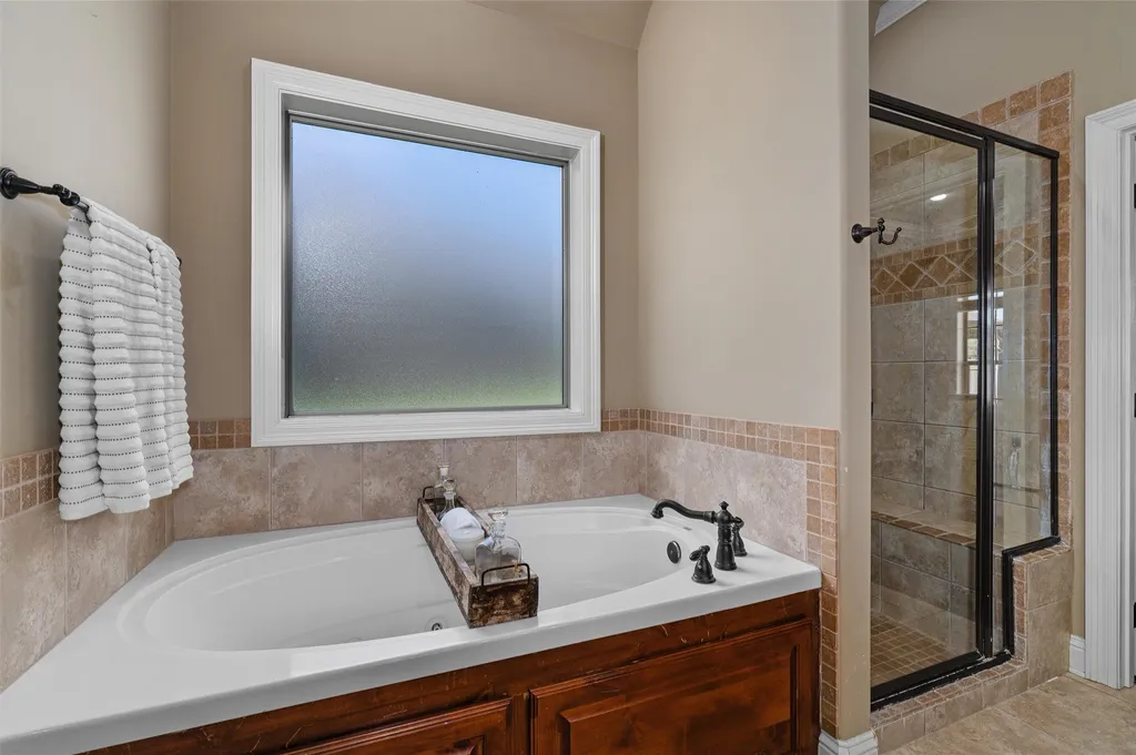 522 Falling Water Circle Bossier City LA 71112
