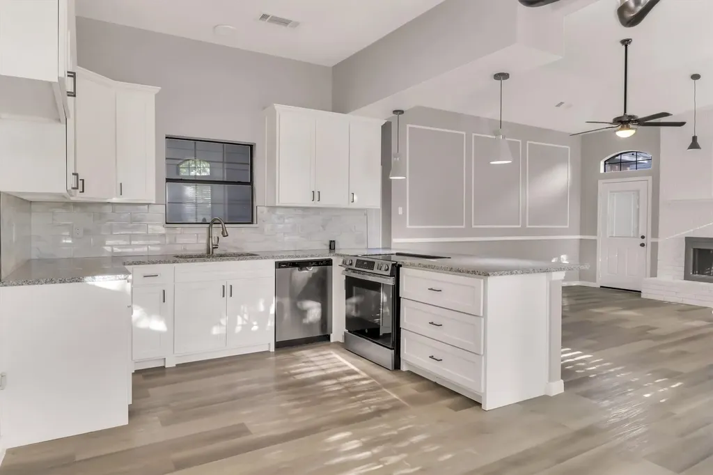 111 Homestead Drive Lancaster TX 75146