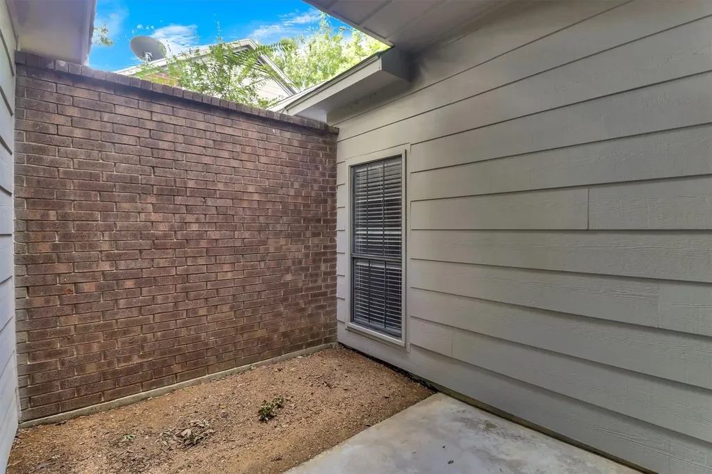 111 Homestead Drive Lancaster TX 75146