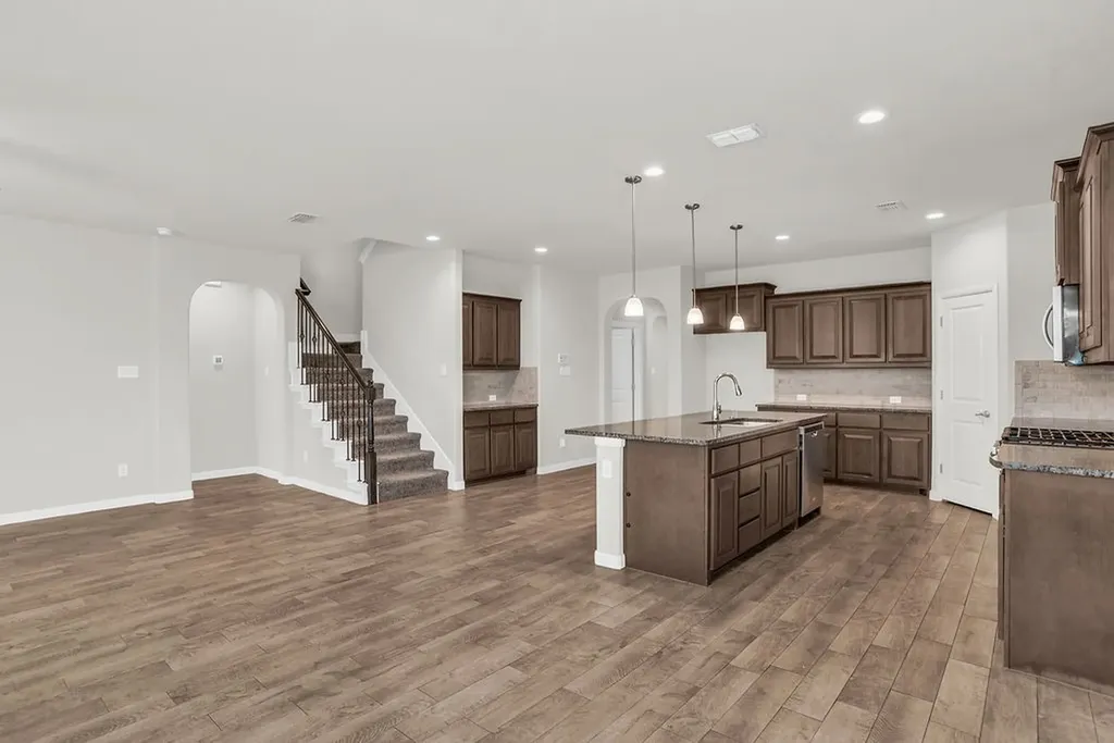 1140 Donnington Trail Saginaw TX 76131