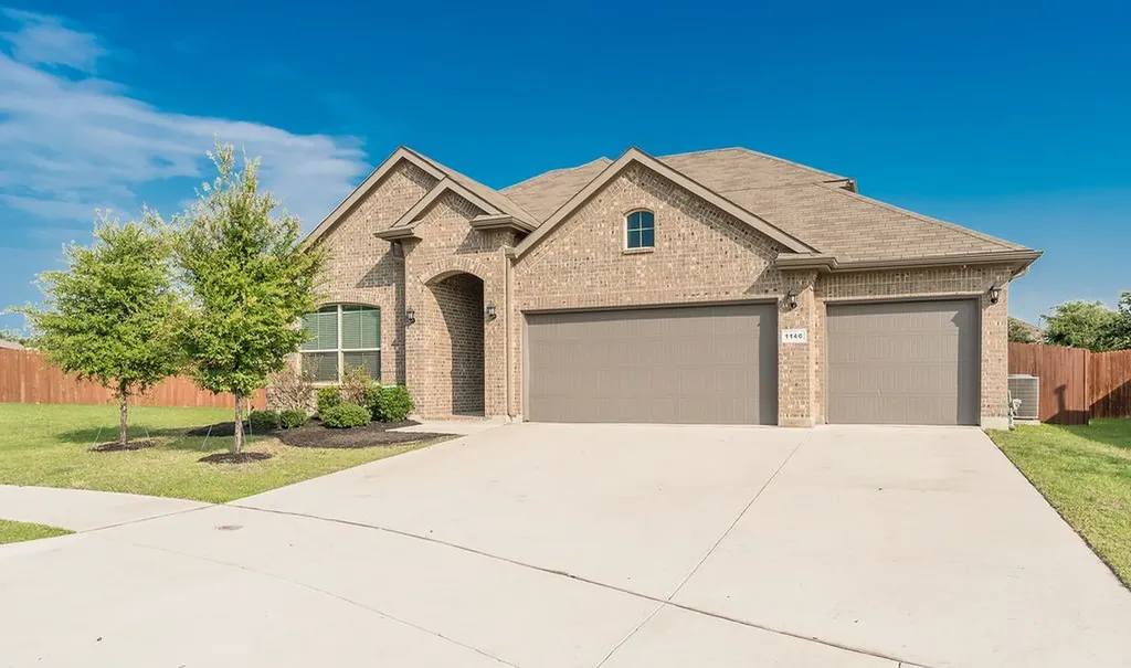 1140 Donnington Trail Saginaw TX 76131
