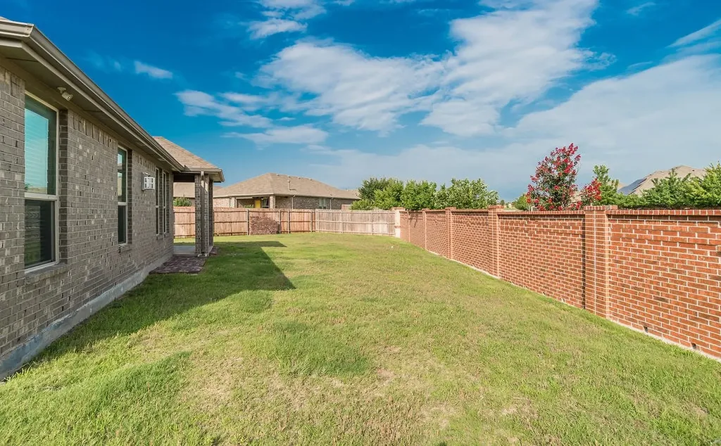 1140 Donnington Trail Saginaw TX 76131
